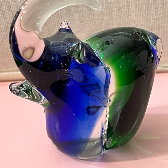 Vintage Blue Green Murano Art Glass Elephant Figurine - 3.5" - Picture 3 of 6